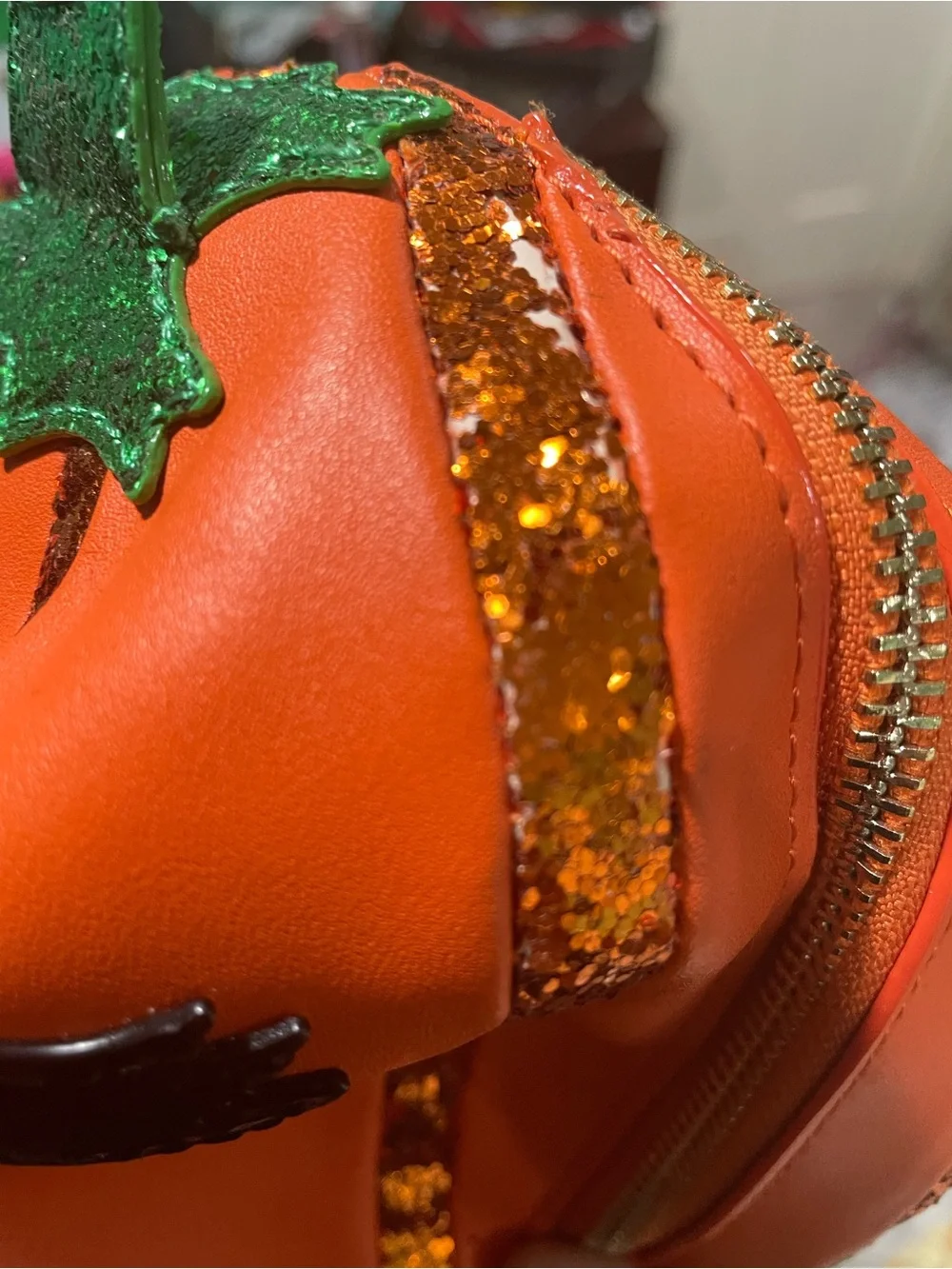 Betsey Johnson pumpkin purse - Picture 4 of 5